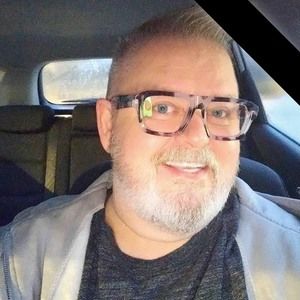 Meet your Posher, Troy